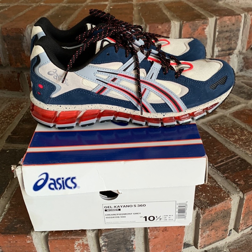 ASICS Women’s Gel-Kayano 5 360 Cream/Piedmont Gray Running Shoes 10.5